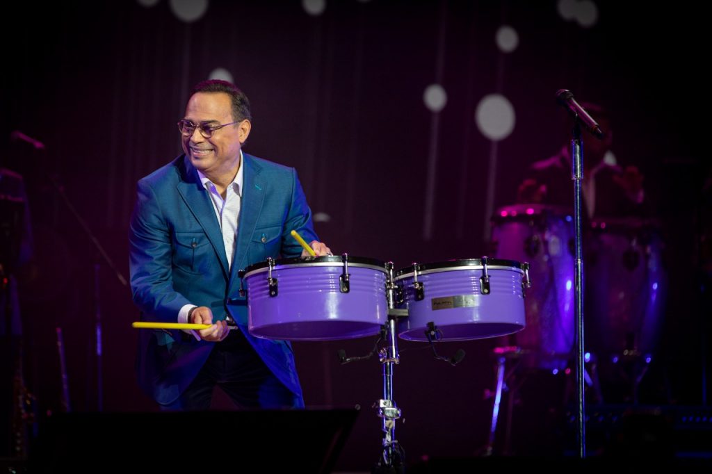 Gilberto Santa Rosa regresa a Santo Domingo con gira "Camínalo"