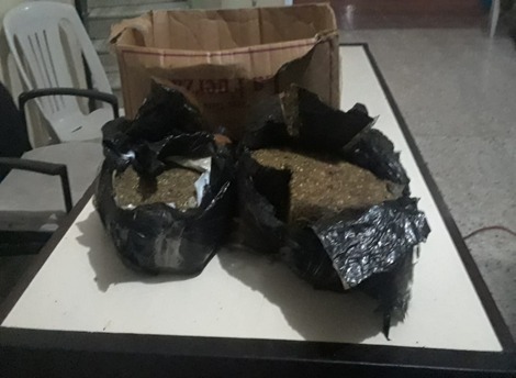 Policía de Santiago apresa haitiano con presumiblemente marihuana