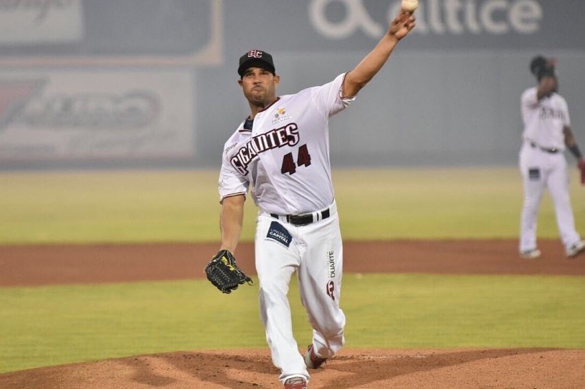 Raúl Valdés ya había lanzado para los Gigantes del Cibao en la semifinal del torneo otoño-invernal 2016-2017.