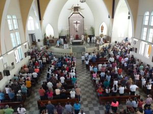 Durante la homilía con motivo del día de La Altagracia, dijo que hace falta mirar un hogar lleno de respeto.