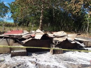 Hombre muere calcinado tras incendiarse vivienda en El Seibo