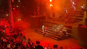 Karol G en su concierto: “uno tiene que aprender a soltar, a pasar la página”