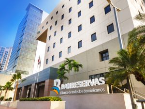 En el ámbito local recientemente Banreservas recibió 42 certificaciones del Sello de Buenas Prácticas Inclusivas “RD Incluye”, por la adecuación física de 41