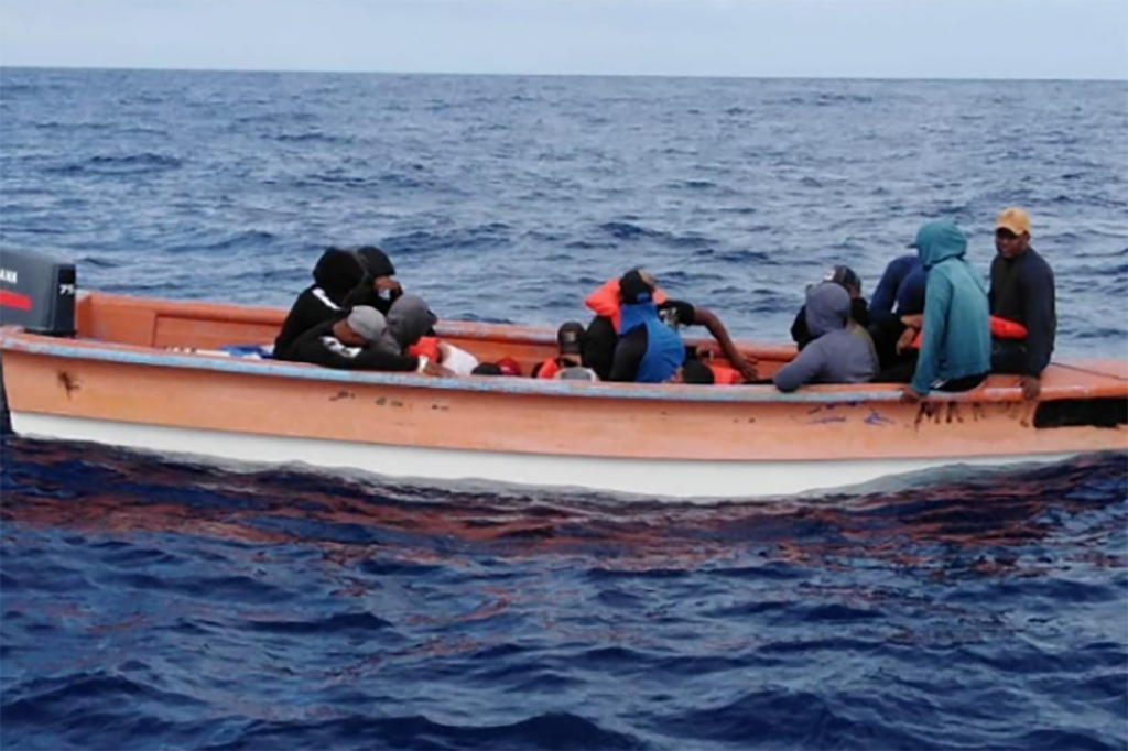 Detienen a 36 migrantes haitianos que desembarcaron en Bahamas