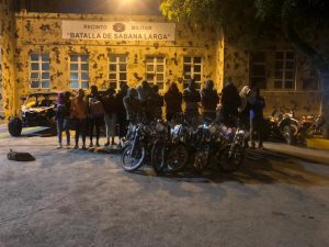 Detienen 16 haitianos ilegales que se transportaban en motocicletas