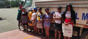 Detienen conductor de Yipeta y 181 haitianos indocumentados