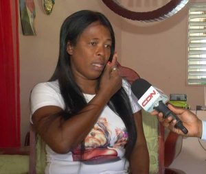 Santa Arias retira querella contra Alexis Villalona; “yo lo que quiero es paz”