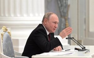 Rusia reconoce las repúblicas separatistas y genera rechazo internacional