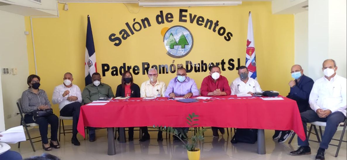 Abordan plan de titulación de propiedades en Dajabón