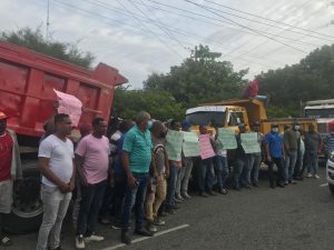 “Si no hay solución, hay presión”, el clamor de decenas de camioneros