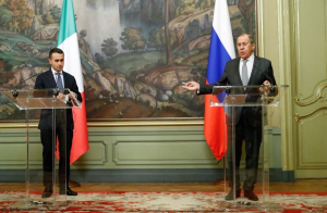 Italia dice que Rusia y Ucrania quieren solución diplomática a la crisis