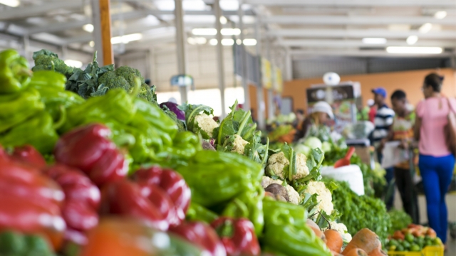 Subida de alimentos y viviendas atizó la inflación en enero