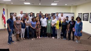 El taller fue realizado los días 24 y 25 de marzo en la Sala Aída Cartagena Portalatín de la Biblioteca Nacional Pedro Henríquez Ureña, con la participación de más de 40 escritores.