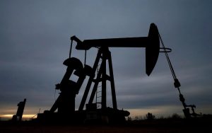 El petróleo de Texas sube un 7,1 % y se sitúa en 112,12 dólares el barril