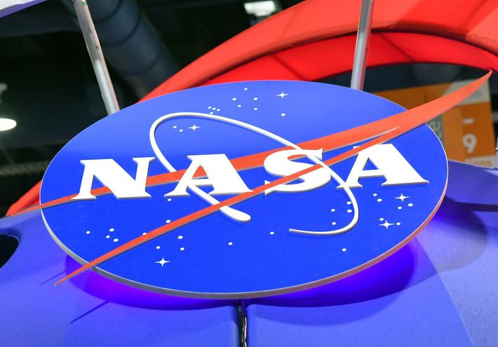 Biden pide 26.000 millones para la NASA mientras prepara la llegada a la Luna