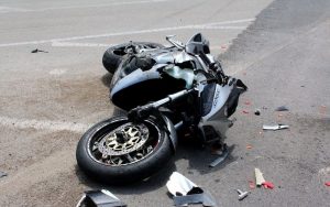 En Bonao, provincia Monseñor Nouel murió otro en un accidente de motocicleta. El nombre de la víctima no fue ofrecido.