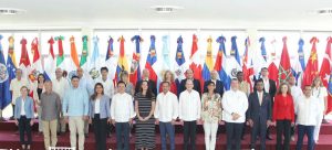 Abel Martínez recibió la visita de 26 embajadores en un histórico intercambio cultural