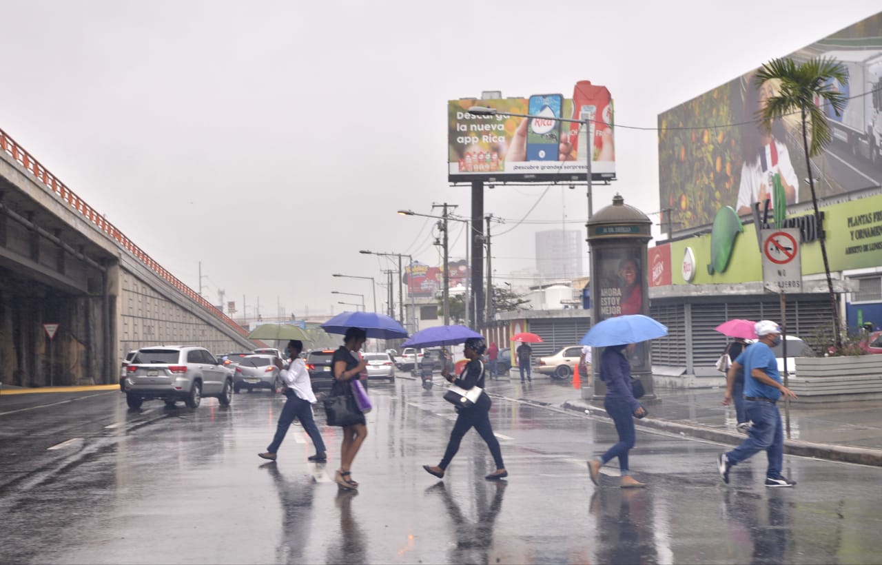 Lluvias moderadas en Santo Domingo. Foto Danny Polanco