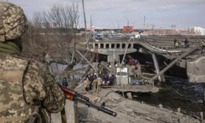 Rusia aumenta la presión en el Donbás y da un respiro a Kiev