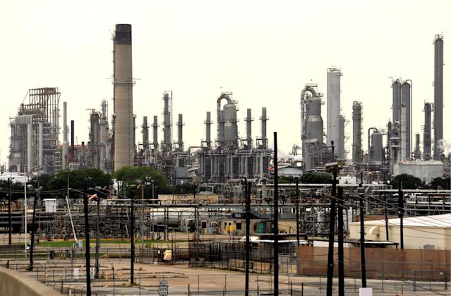 El petróleo de Texas abre con una subida del 1 %, hasta 106,42 dólares