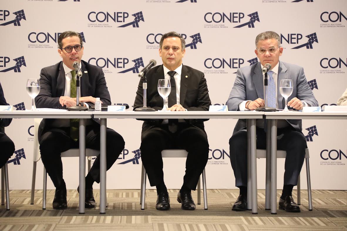 El presidente del CONEP, Pedro Brache destacó la celebración del encuentro y consideró imperante el diálogo y la colaboración constante entre los distintos actores que conforman la sociedad.