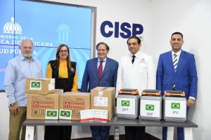 Ministerio de Salud recibió una donación de más de un millón vacunas por parte del Gobierno de Brasil