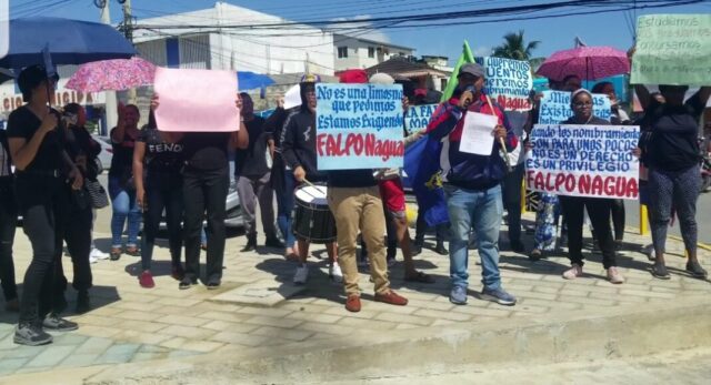 Postulantes a maestros en Samaná exigen nombramientos