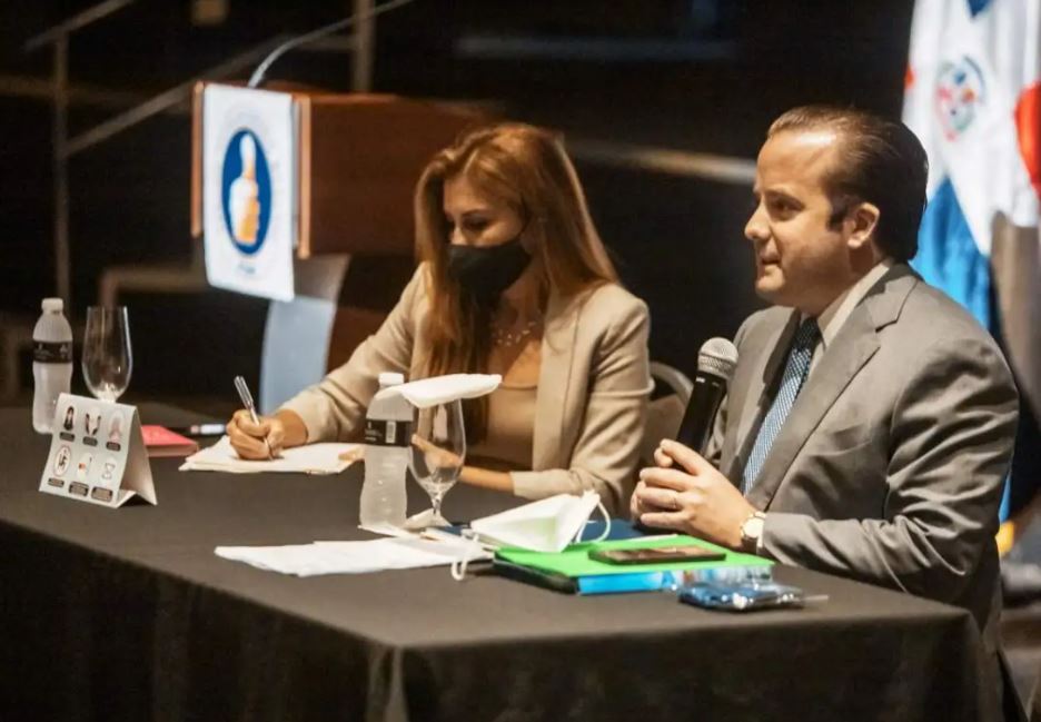 José Ignacio Paliza y Carolina Mejía