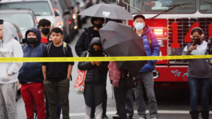 Terror en el metro de Nueva York tras tiroteo: imágenes sensibles