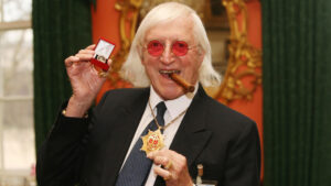 Jimmy Savile: El perturbador documental que muchos piden que retiren de Netflix