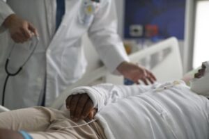 Costo de hospitalización y cuidado por quemaduras es alto en el país
