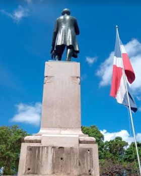 Las áreas, monumentos y museos históricos deben ser debidamente protegidos