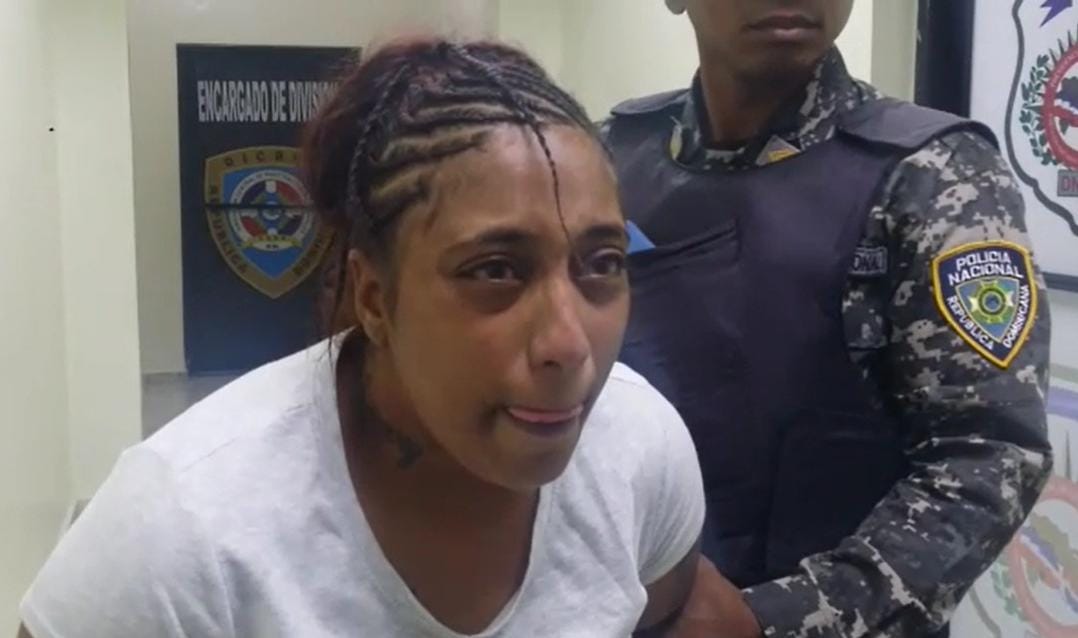 Piden prisión contra madre grabó video ahorcando hija de dos años
