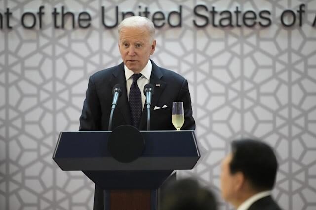 Biden firma nuevo paquete de ayuda a Ucrania de 40.000 millones de dólares
