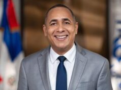Nelson Arroyo , presidente de Instituto Dominicao de las Telecomunicaciones