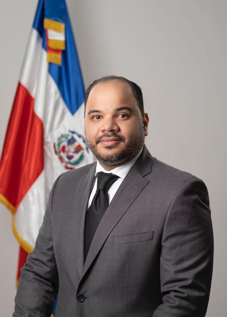 Pablo Ulloa, defensor del Pueblo