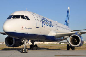 JetBlue ofrece vuelos desde US$144 entre NY, Santiago y Santo Domingo