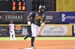 Toros del Este adquieren a Danny Santana desde las Águilas