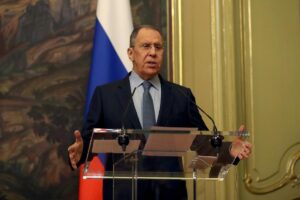 Ministro ruso, Sergei Lavrov. Rusia amenazó hoy a la vecina Finlandia con medidas de respuesta técnico militar tras su decisión de ingresar de manera inminente en la OTAN,,