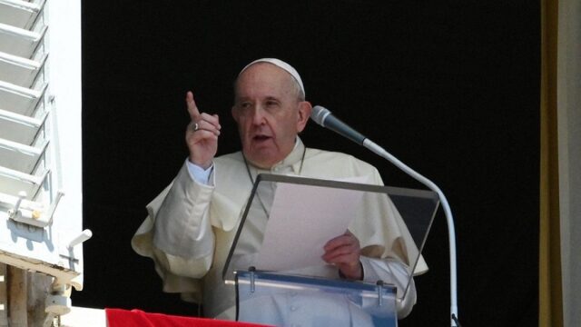 El papa pide la paz 