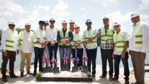 La Autoridad Portuaria Dominicana (APORDOM), dio el primer picazo para la construcción del muelle de pescadores de esta demarcación, obra que según afirman dinamizará la economía local