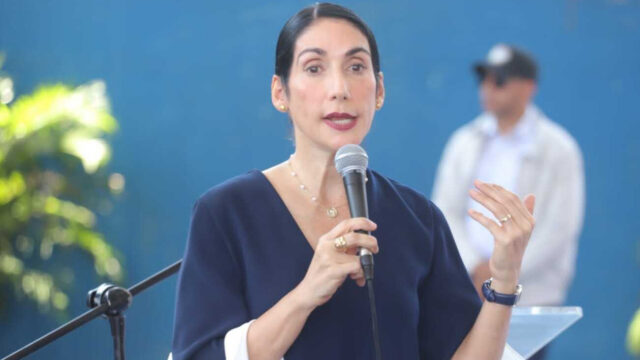 Primera dama: el Gobierno dominicano garantiza derechos, no los regala
