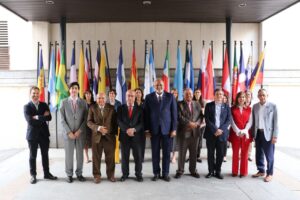 Culmina con éxito misión técnica del MINERD en España