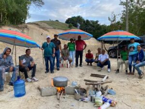 Montan casa de campaña contra extracción de mina en Baitoa