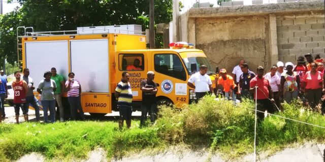 Se identificó como Tito Moreno, el hombre fallecido al caer el carro que conducía al canal de riego Ulises Francisco Espaillat en e Villa González.