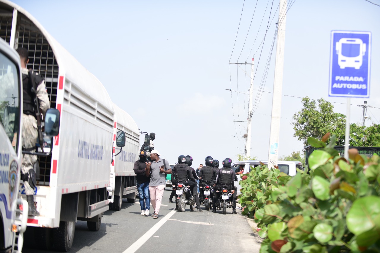 385 haitianos fueron detenidos en operativo Ciudad Juan Bosch