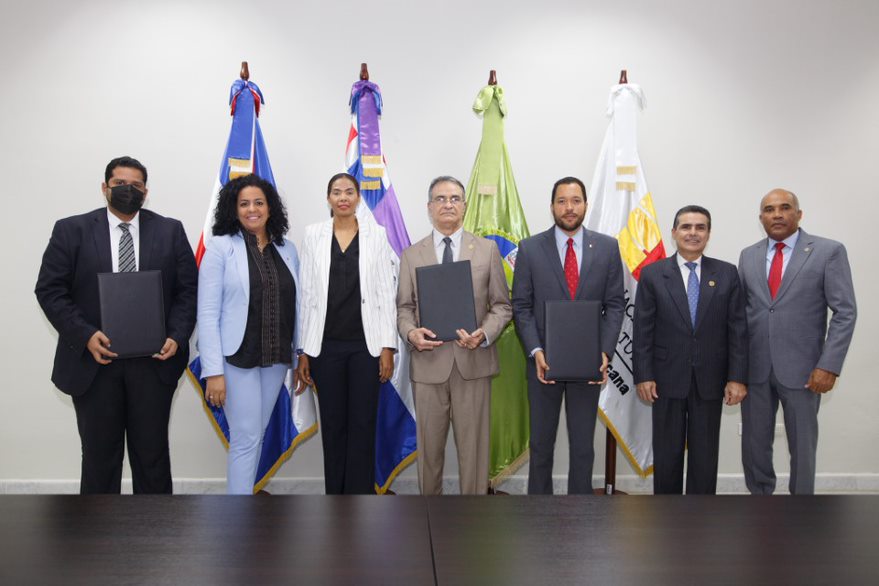 Poder Judicial y TSE firman acuerdo para fortalecimiento institucional